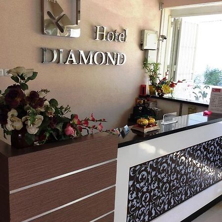 Hotel Diamond Makassar Kültér fotó