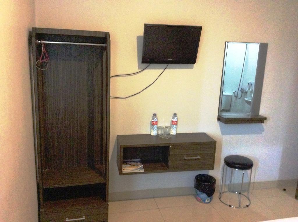 Hotel Diamond Makassar Kültér fotó