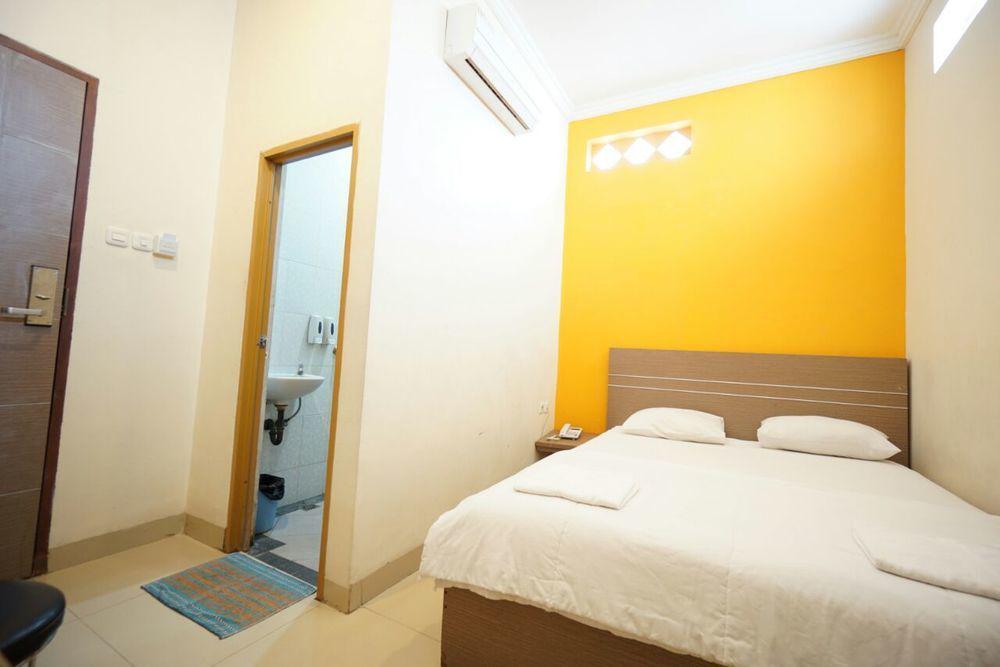 Hotel Diamond Makassar Kültér fotó