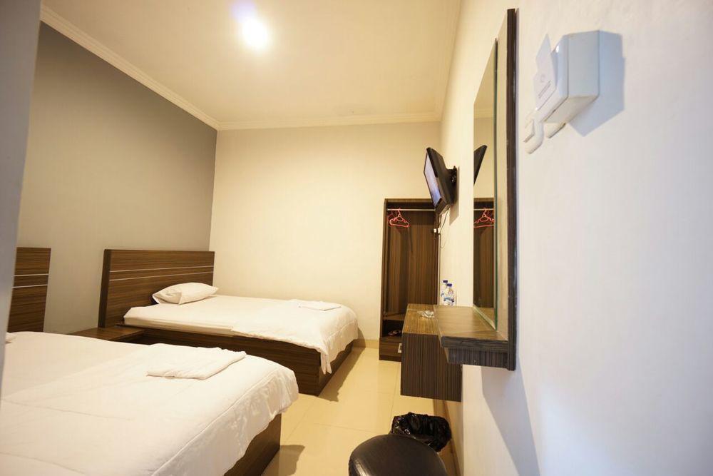 Hotel Diamond Makassar Kültér fotó